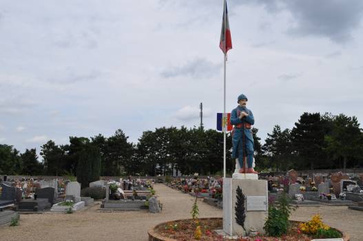 Le cimetière